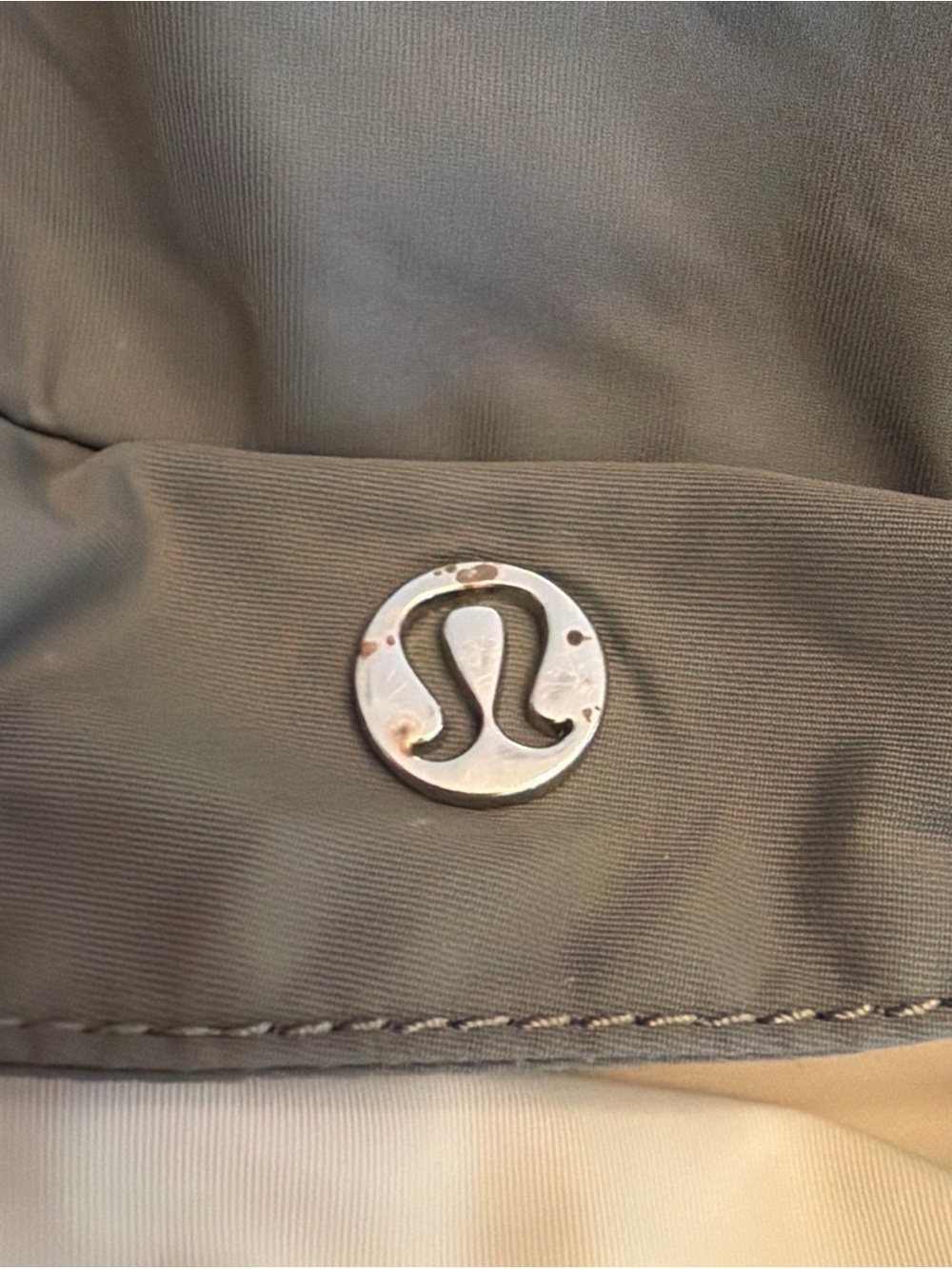 Lululemon 3 Tone Sling Bag Belt Bag Nylon Hiking Traveling Purse Everyday - Picture 2 of 15